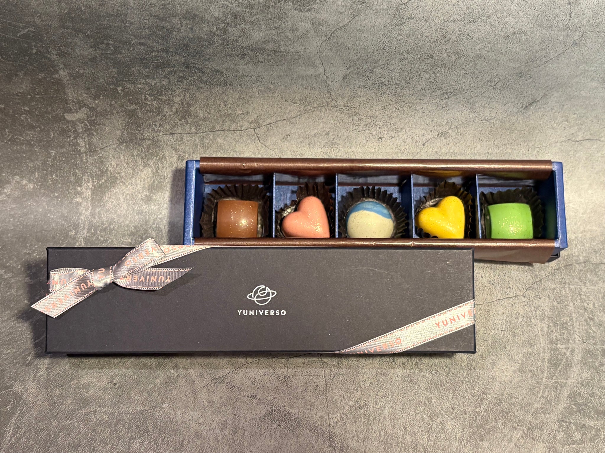 ユニベルソ（YUNIVERSO）｜東京月島発のチョコレートブランド